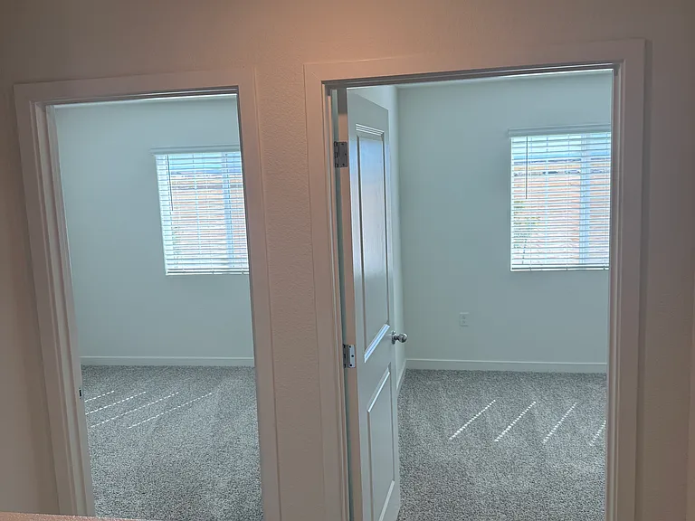 2041 Blue Star Dr — Photo 21