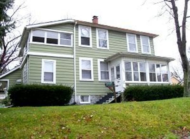 1st image of 502 S 8th St