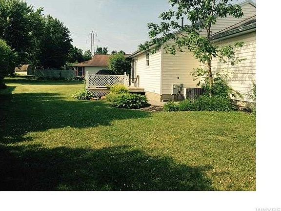 3rd image of 2201 Marina Dr
