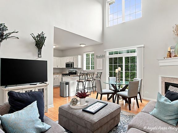 4th image of 2100 Braeburn Dr Unit B
