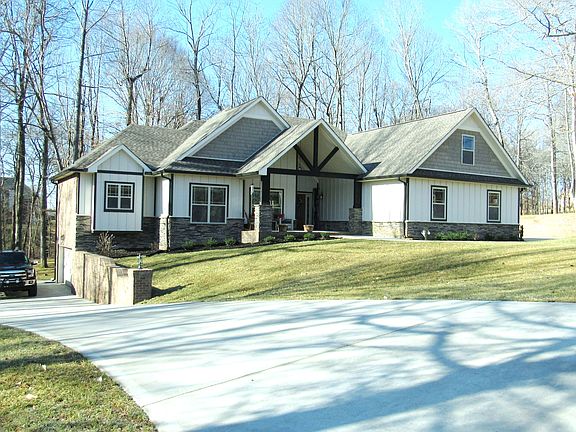Lower driveway to garage