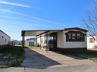 15356 Parquet Dr, Clinton Township, MI 48038