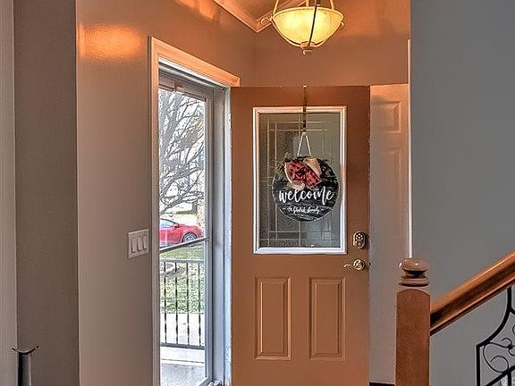 3rd image of 6018 S 109th Avenue Cir