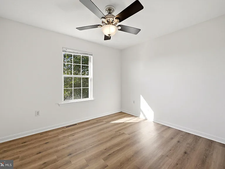 1183 River Bend Ct — Photo 26