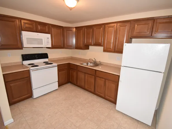 Sunny Knoll Apartments, 115 North St #F47123eed, Seymour, CT 06483
