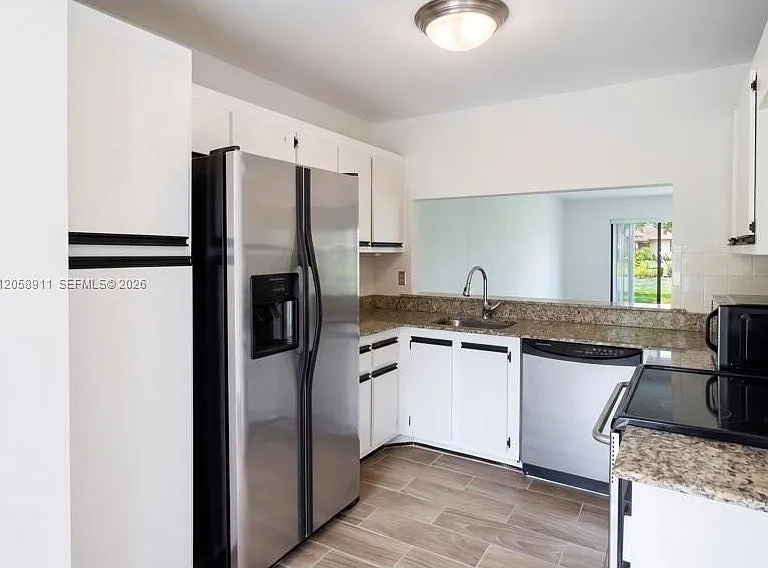 9814 Nob Hill Ct #9814 — Photo 5