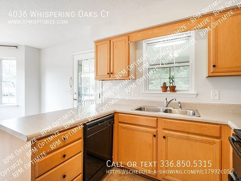 4036 Whispering Oaks Ct — Photo 18