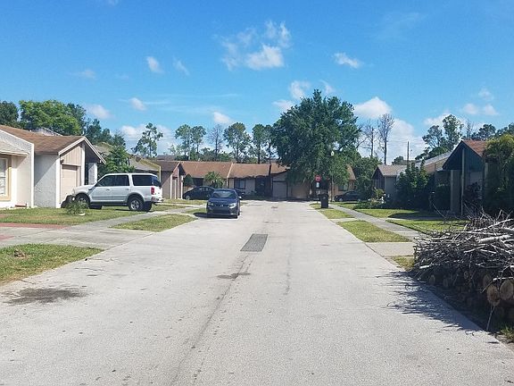 5th image of 998 Oropesa Ave