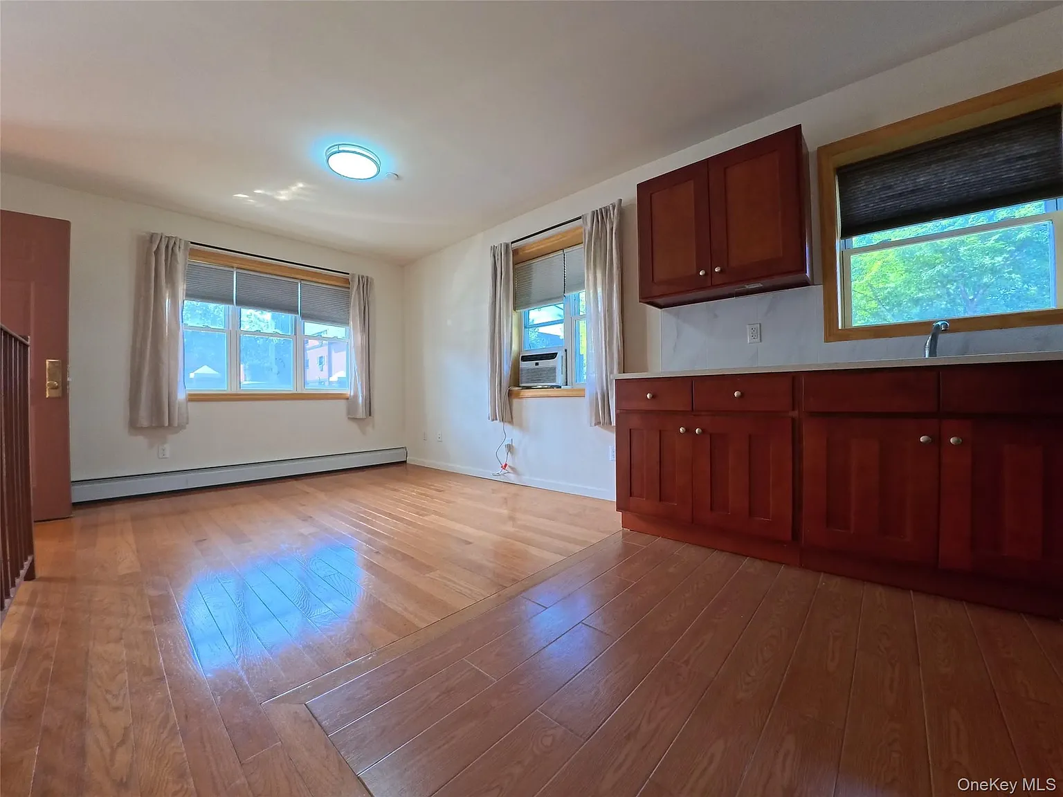 2 bed, 1.5 bath, 900 sqft, $3,250 — Photo 1