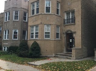 5712 N Maplewood Ave #2, Chicago, IL 60659