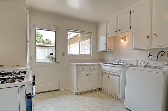 5th image of 867 N Garfield Ave