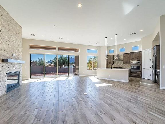 4th image of 15148 E Saguaro Vista Ct