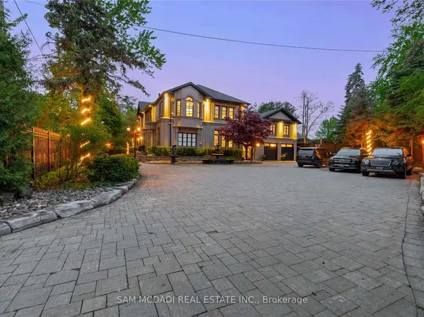 1540 Mississauga Rd, Mississauga, ON L5H 2K1