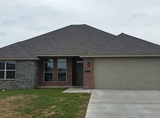 5906 Persimmon St, Fayetteville, AR 72704