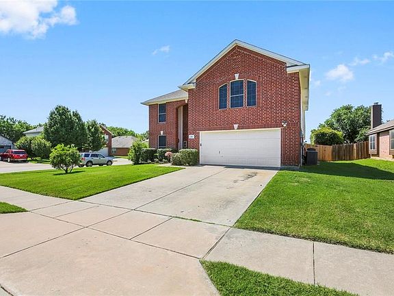 2nd image of 324 Benton Dr