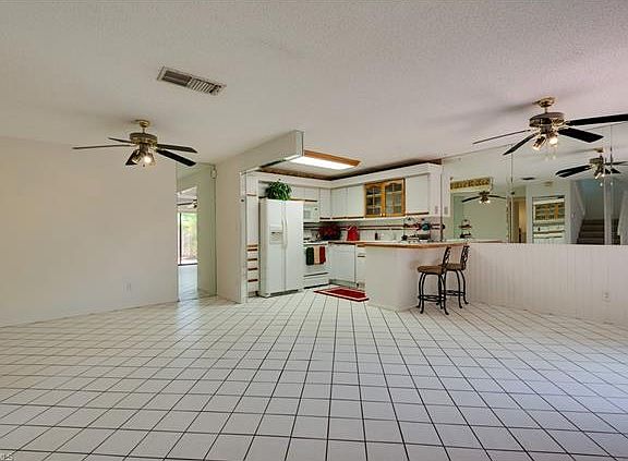 4th image of 5552 Woodrose Ct APT 2