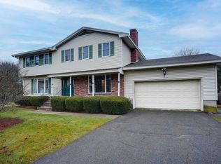 3 Jericho Rd, Woburn, MA 01801