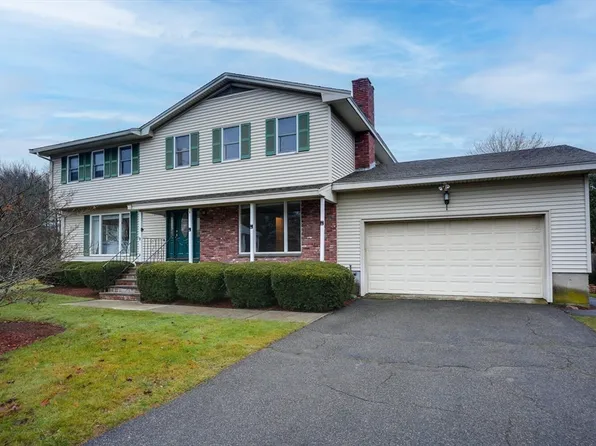 3 Jericho Rd, Woburn, MA 01801