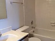 124 White Oak Ct — Photo 3