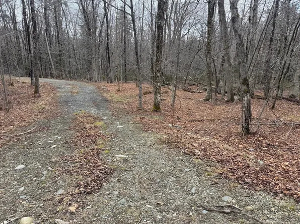 237 Trouble St, Cummington, MA 01026