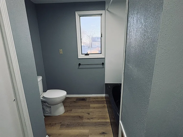 235 S Railroad Ave — Photo 10