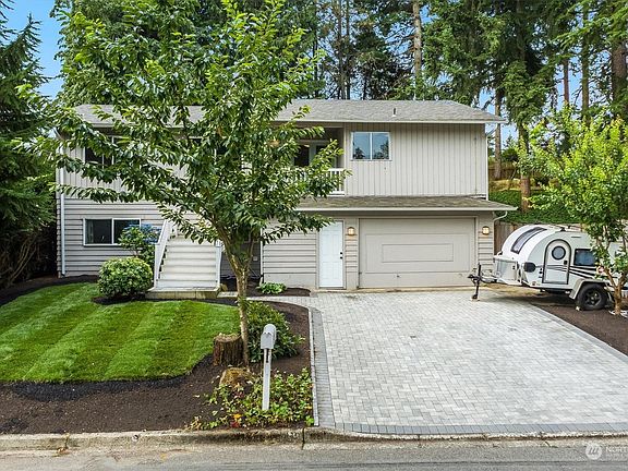 3rd image of 11019 NE 141st Street