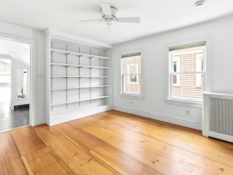 64 Pearl St — Photo 11