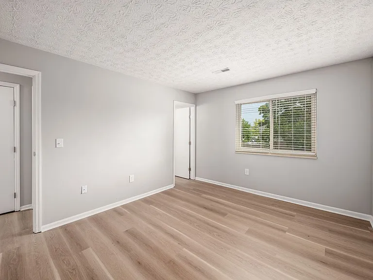 7992 Harmill Dr — Photo 12