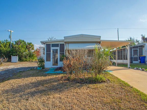 3rd image of 335 NE Tropicalia Lane