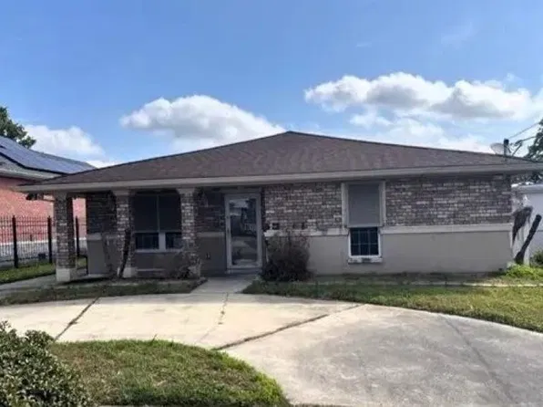 7645 Lady Gray St, New Orleans, LA 70127