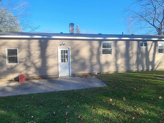 2nd image of 1124 Hinckley Blvd