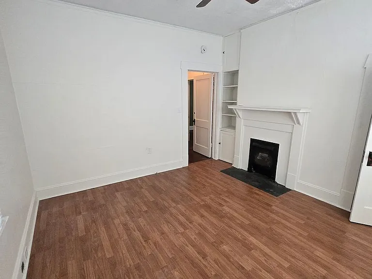 901 Montgomery Ave — Photo 12