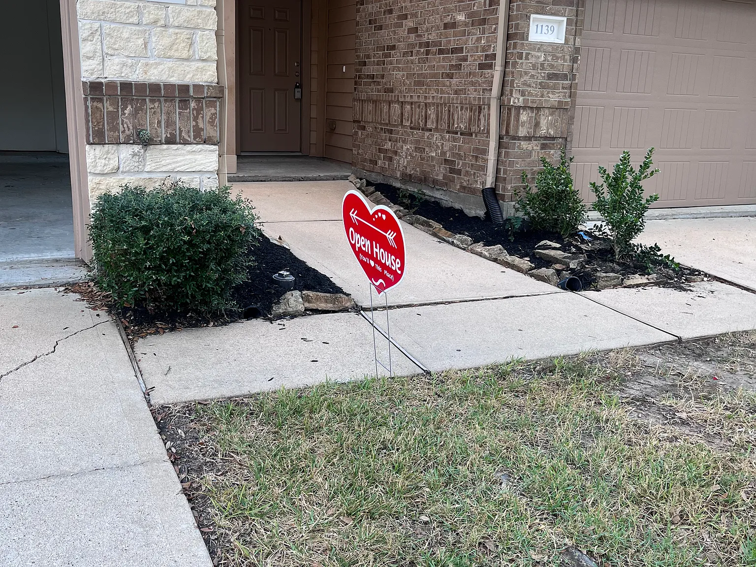 3 bed, 1774 sqft, $2,080 — Photo 2