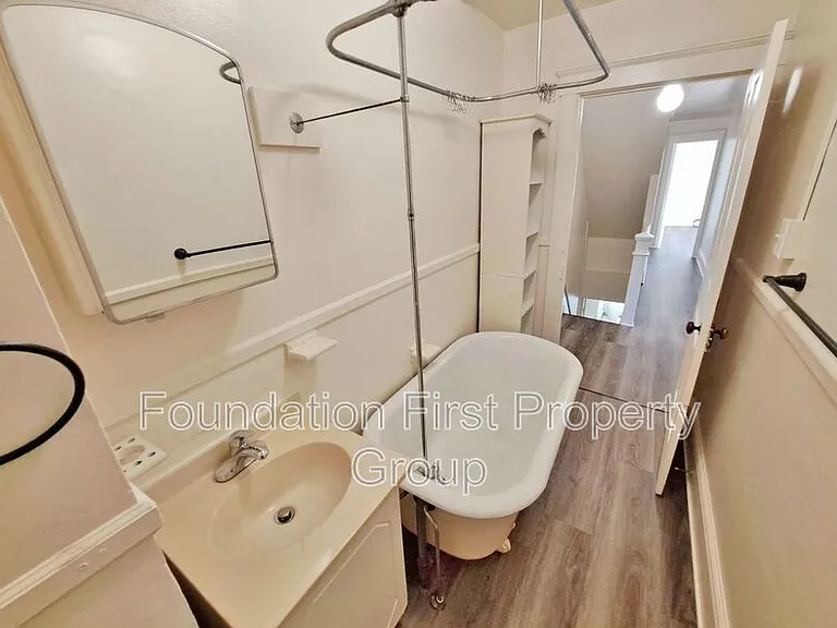 118 S Franklin St #2 — Photo 14