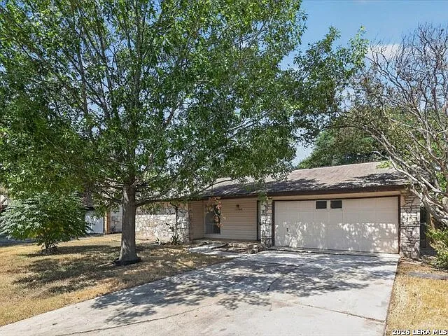 3 bed, 2.0 bath, 1359 sqft, $1,650 — Photo 3