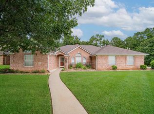 17 Bermuda Ln, Longview, TX 75605