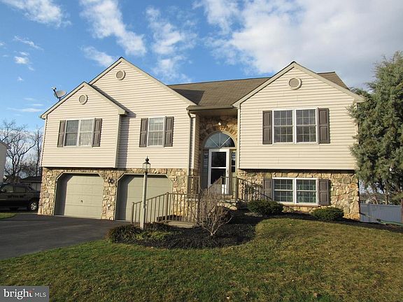 5th image of 718 Florin Ave