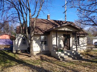 608 N Benton Dr, Sauk Rapids, MN 56379