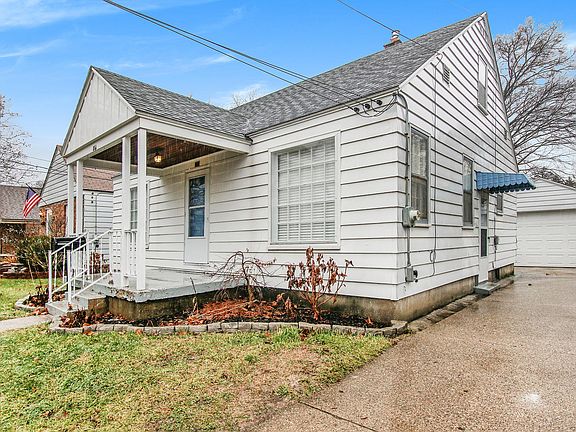 3rd image of 861 Walsh St SE
