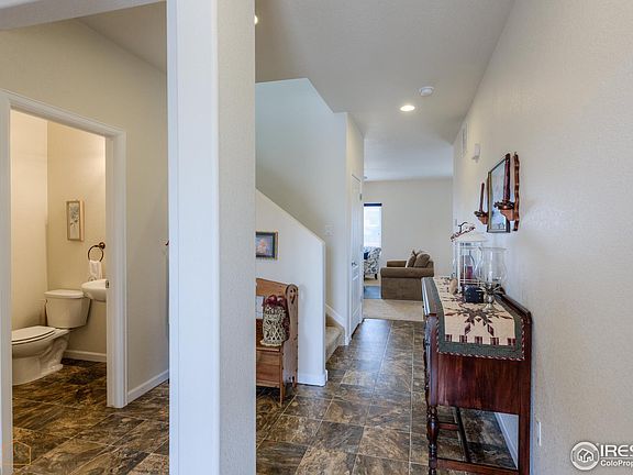 4th image of 591 Sandi Ln
