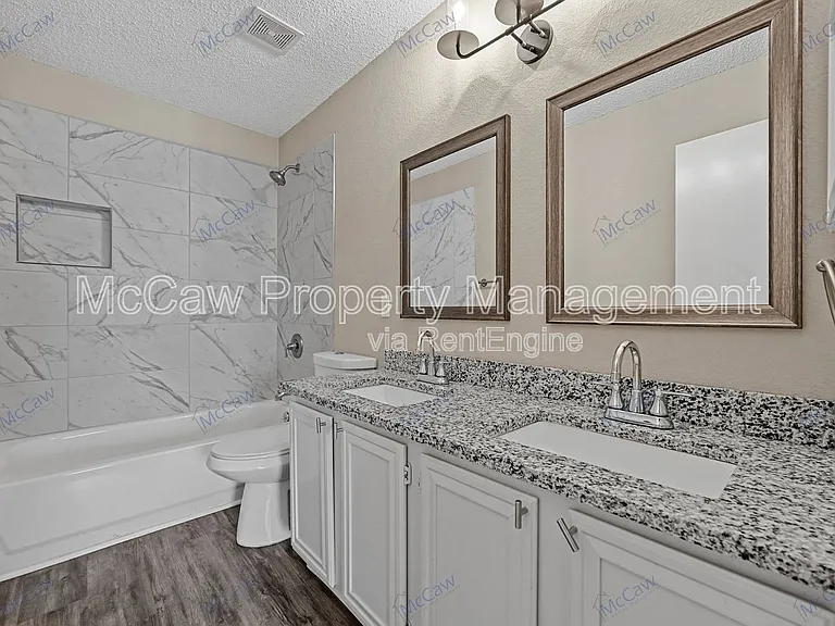 1371 Honeysuckle Ln — Photo 14