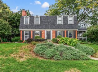 418 Bryce Canyon Cir, Madison, WI 53705