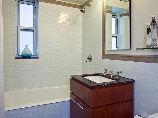 Sold by Sotheby's International Realty | media 8