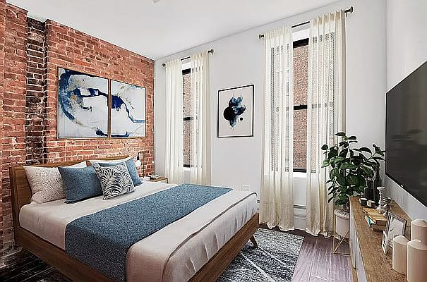 1st image of 642 10th Avenue 2