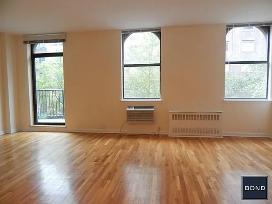 Rented by Bond New York | media 12