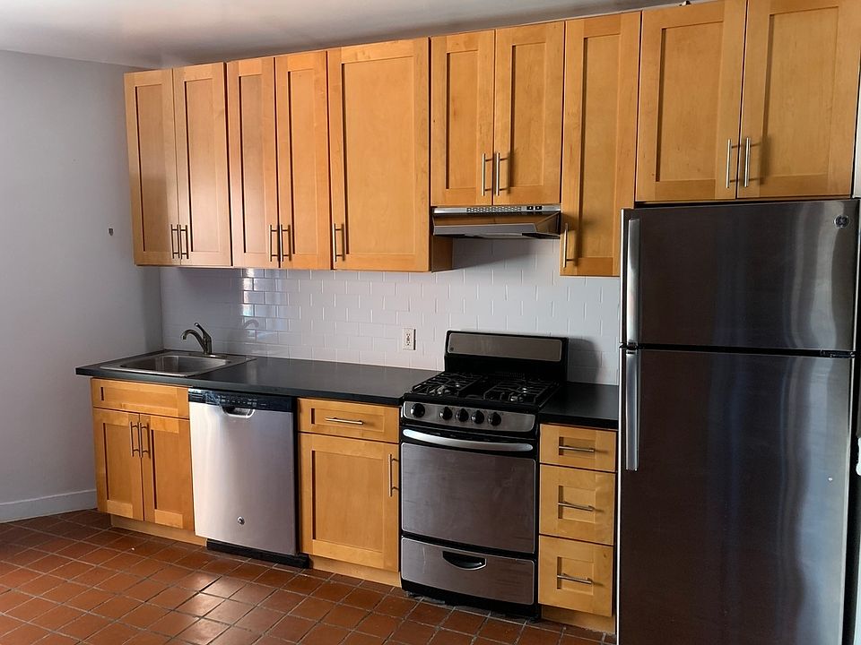 1st image of 1754 2nd Ave APT 5N