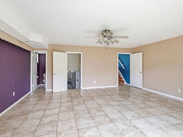 2217 Hoffnagle St — Photo 20