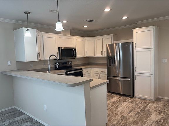 3rd image of 173 Suncrest Ln #173