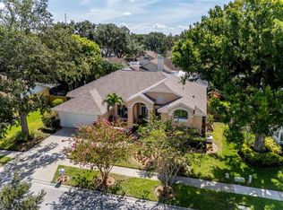 10293 Shady Oak Ln, Seminole, FL 33777