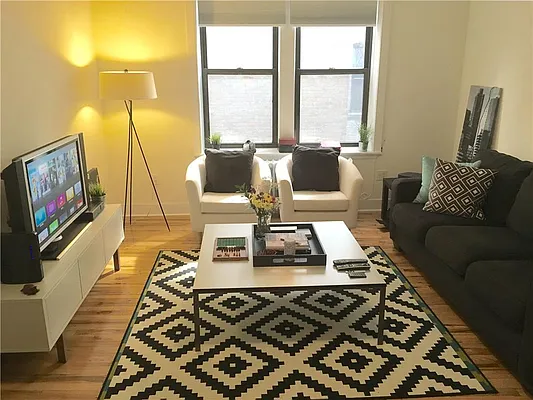 Rented by R New York | media 1